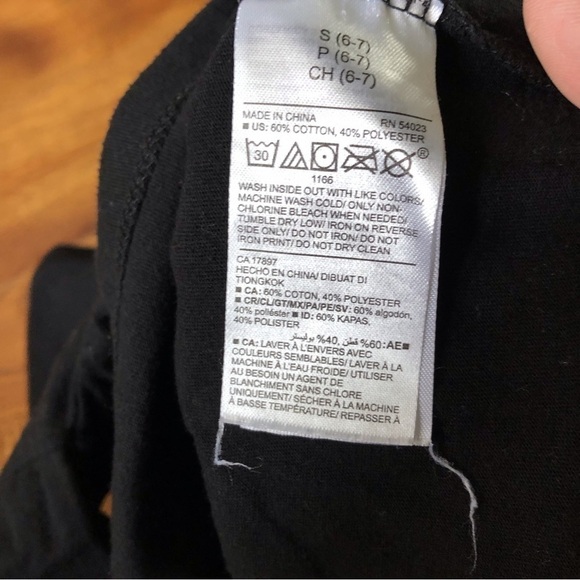 Black Beetlejuice semi-cropped long sleeve graphic tee in size S - Picture 5 of 5